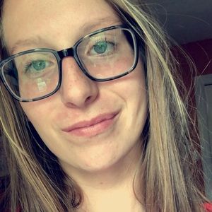 Meet your Posher, Torri